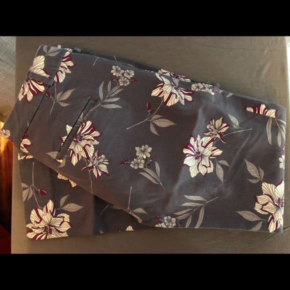 Banana Republic Sloan Pant - Picture 3 of 4